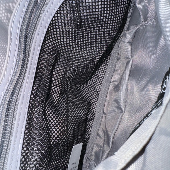 Athleta Belt Bag - Picture 4 of 5